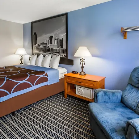 Super 8 By Wyndham Iowa City/Coralville Exterior photo