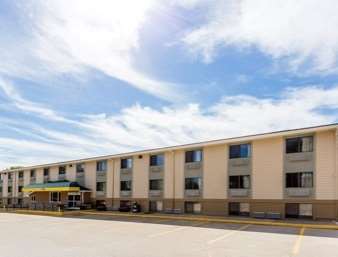 Super 8 By Wyndham Iowa City/coralville Coralville