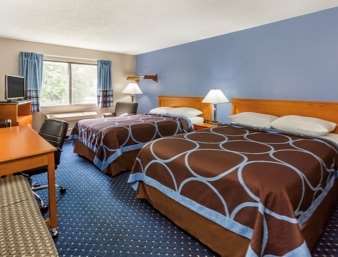 Hotel Super 8 By Wyndham Iowa City/coralville
