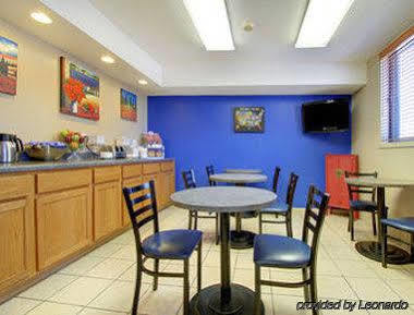 Super 8 By Wyndham Iowa City/coralville 2* Coralville